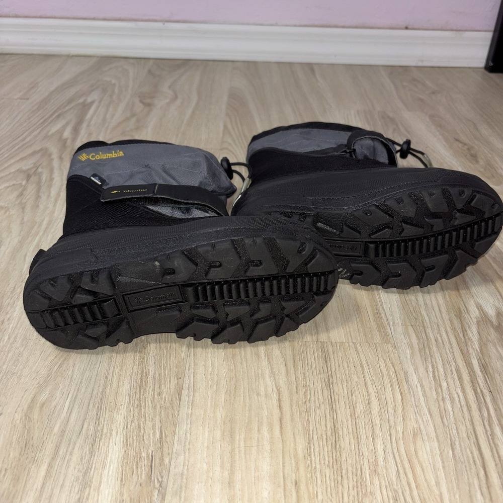 Columbia Waterproof Insulated Snow Boots Kids Size 1 Black Gray - Picture 4 of 7